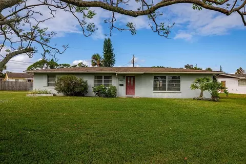 1860 Date Palm Dr, Edgewater, FL 32141