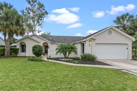 577 Lakeshore Cir, Lake Mary, FL 32746