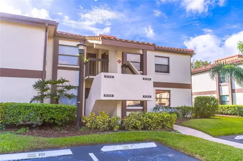 6158 Burnside Cir #203, Orlando, FL 32822