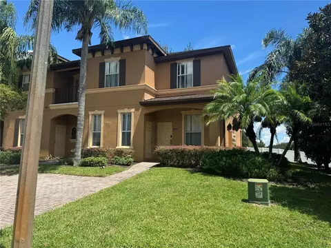2000 Calabria Ave, Davenport, FL 33897