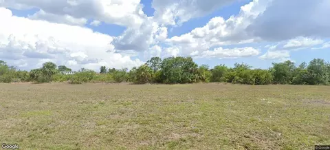1424 NE 23rd Ter, Cape Coral, FL 33909