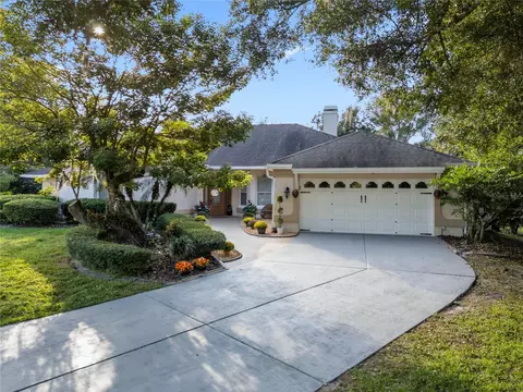 305 Windcliffe Ct, Oviedo, FL 32765