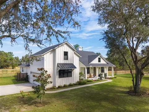 8641 County Road 243, Wildwood, FL 34785