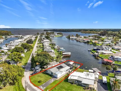 12724 Lake Dora Cir, Tavares, FL 32778