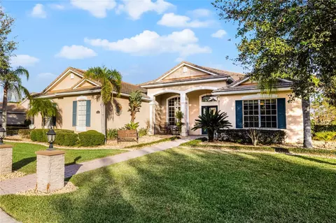2033 Stefano Ct, Mount Dora, FL 32757