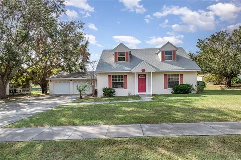 36525 Antone Dr, Grand Island, FL 32735