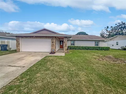 7905 Soaring Trail Ln, Tampa, FL 33615