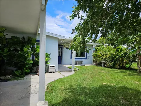 Exterior - 5400 Circle Dr, Weeki Wachee, FL 34607 photo 1 of 5