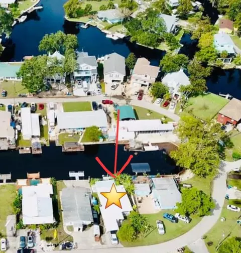 View/Area - 5400 Circle Dr, Weeki Wachee, FL 34607 photo 1 of 1