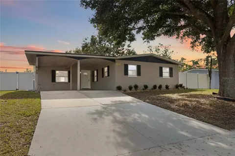 1242 La Gorce Dr, Apopka, FL 32703