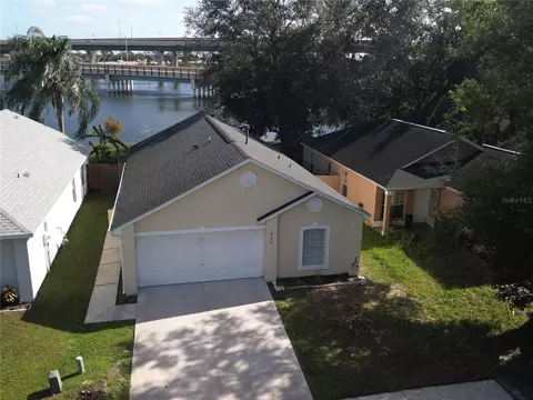 8692 Foley Dr, Orlando, FL 32825