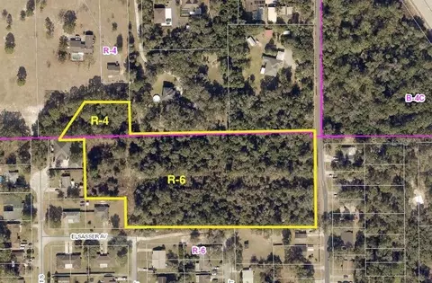 1570 S High St, Deland, FL 32720