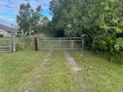 2150 E Jay Jay Rd, Titusville, FL 32796