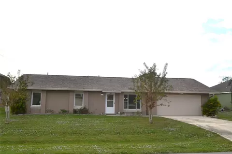720 Cottbus Ave NW, Palm Bay, FL 32907