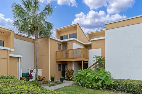 1051 S Highland St #2C, Mount Dora, FL 32757