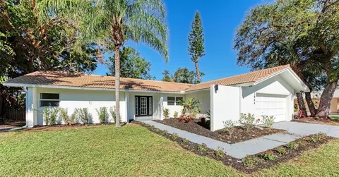 1844 Riviera Cir, Sarasota, FL 34232