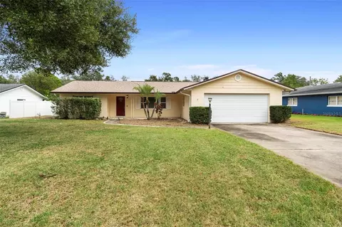 915 Oak Dr, Altamonte Springs, FL 32714