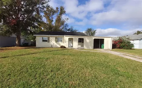 522 Galloway Ave, Deltona, FL 32725