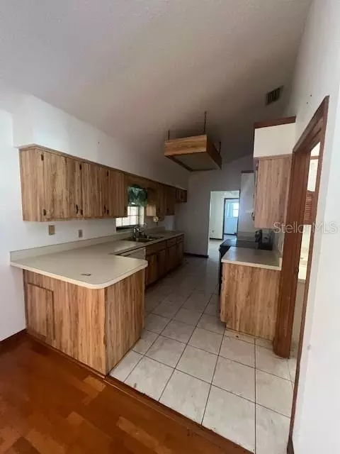 Kitchen - 118 Cedar Rd, Ocala, FL 34472 photo 1 of 1