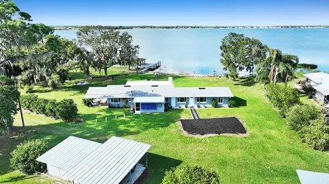 2555 Gabriel Rd, Fort Meade, FL 33841