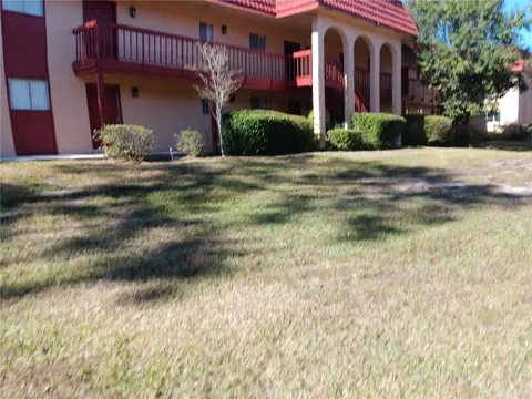 2860 N Powers Dr #8, Orlando, FL 32818
