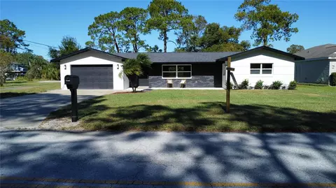 12617 Pine Island Dr, Leesburg, FL 34788