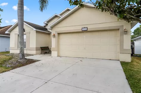 4925 Cedarstone Ln, Orlando, FL 32822