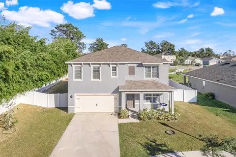 5806 London Ct, Groveland, FL 34736