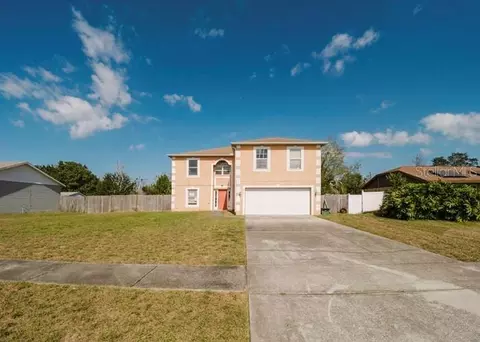 2824 Corrigan Dr, Deltona, FL 32738