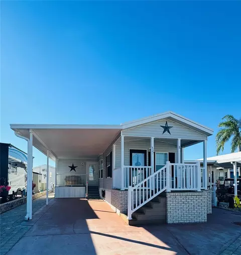 327 St George Dr, Davenport, FL 33837