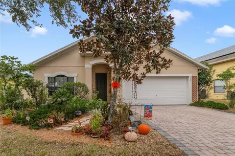 339 Lake Davenport Cir, Davenport, FL 33837