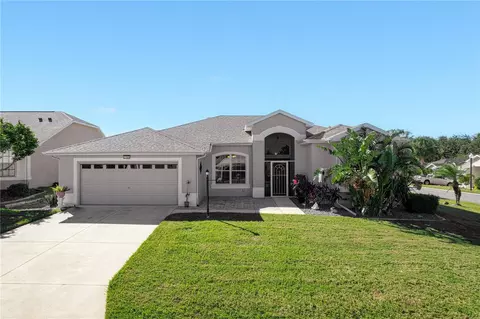 27000 Nature View St, Leesburg, FL 34748