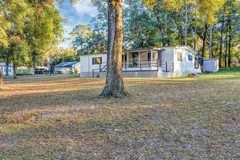 19924 Magnolia Rd, Altoona, FL 32702