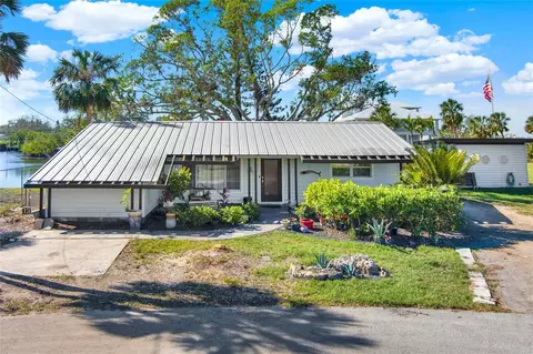 333 22nd Street Ct NE, Bradenton, FL 34208