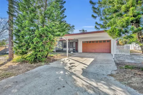 990 Sunrise Dr, Tarpon Springs, FL 34689