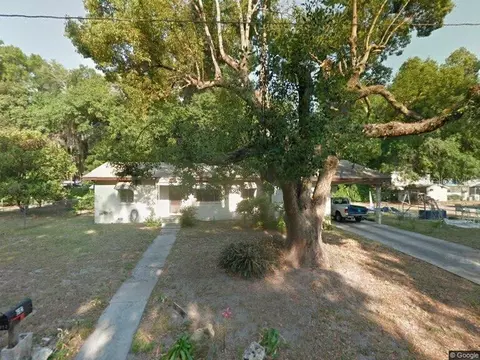 612 Kensington St, Eustis, FL 32726