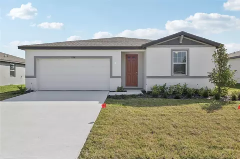 1324 Oak Valley Dr, Auburndale, FL 33823