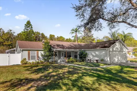 1088 W Riviera Blvd, Oviedo, FL 32765