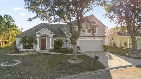 117 Blue Heron Ct, Davenport, FL 33837