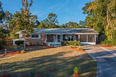 2455 Waycross Ave, Eustis, FL 32726
