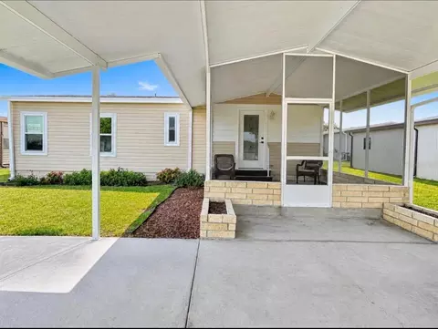 3145 Hidden Lake Dr, Wesley Chapel, FL 33543
