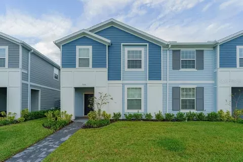 981 Paradise Dr, Davenport, FL 33897
