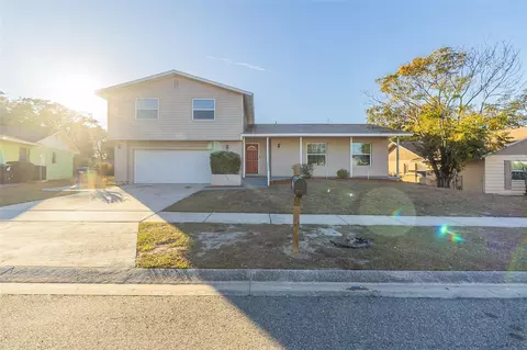 2220 Menomonee Ct, Orlando, FL 32818