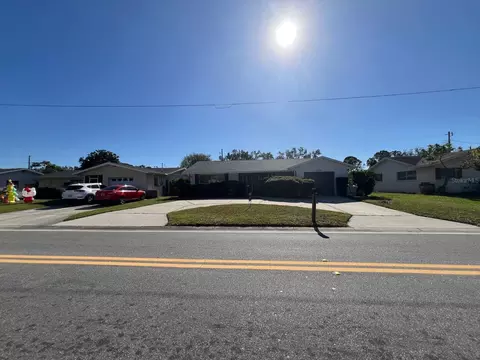 5770 46th Ave N, Kenneth City, FL 33709