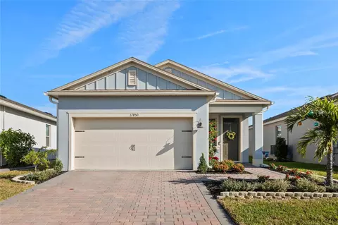 17450 Blazing Star Cir, Clermont, FL 34714