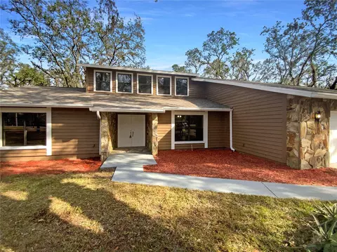 18111 Livingston Ave, Lutz, FL 33559