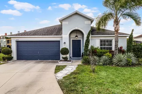 2213 Grantham Ave, Davenport, FL 33837