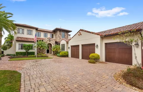 10200 Carthay Dr, Golden Oak, FL 32836