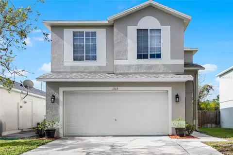 1929 Stone Abbey Blvd, Orlando, FL 32828