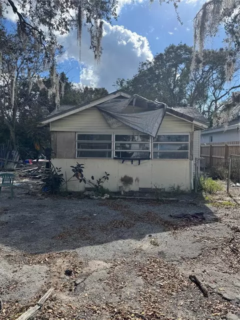 54 W 10th St, Apopka, FL 32703